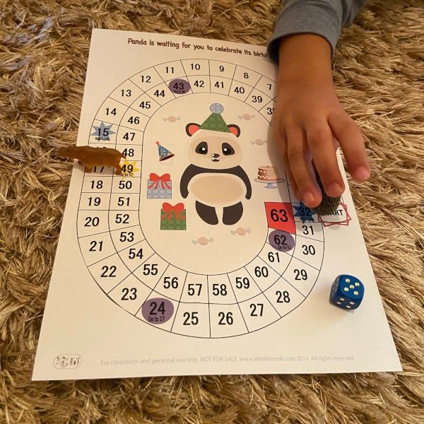 Easy and printable board game for toddlers.