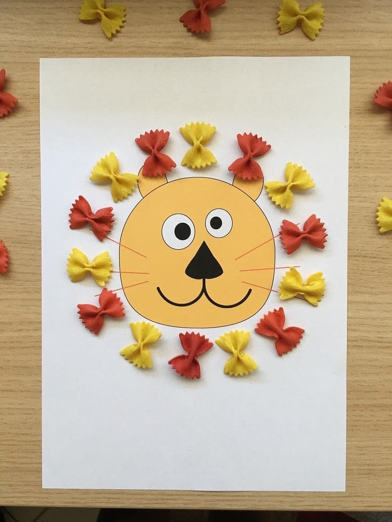 Spaghetti Lion craft for preschoolers with free printable material.